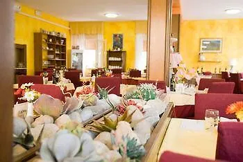 Tamanaco Hotell 2*
